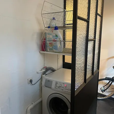 Spacious House With Big Garden Close To The * Гент