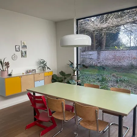 Spacious House With Big Garden Close To The City Villa