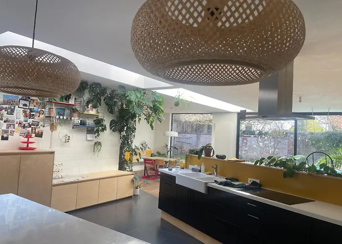 Spacious House With Big Garden Close To The Villa *